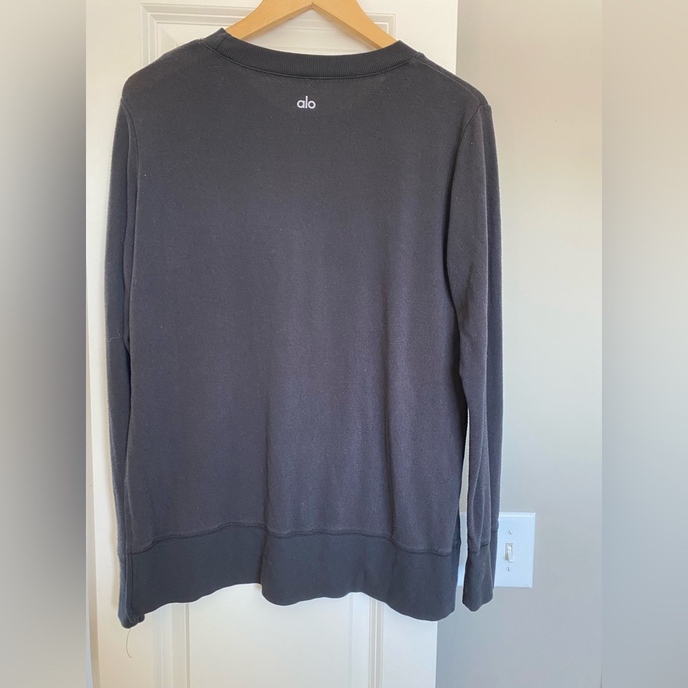 Alo Yoga Crew Sweatshirt - Hi Low Slit Detail
